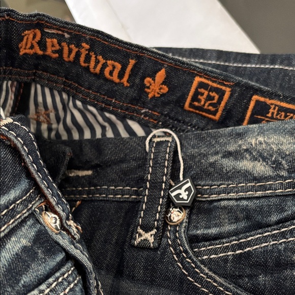 Rock Revival Women's Dark Blue Jeans with Embroidered Pocket - Picture 2 of 8